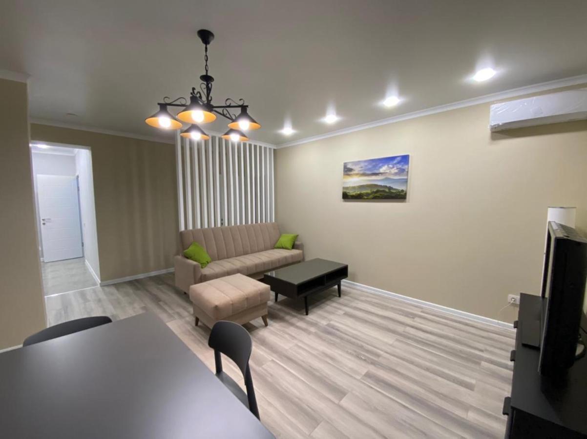 Vip Apartment Mountain View Алматы Экстерьер фото