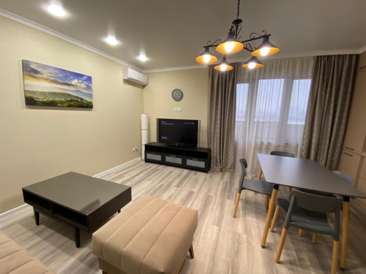 Vip Apartment Mountain View Алматы Экстерьер фото